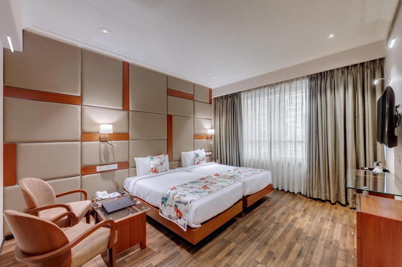 Adiva Residency Beacon, Grant Road, Mumbai Hotel Buitenkant foto